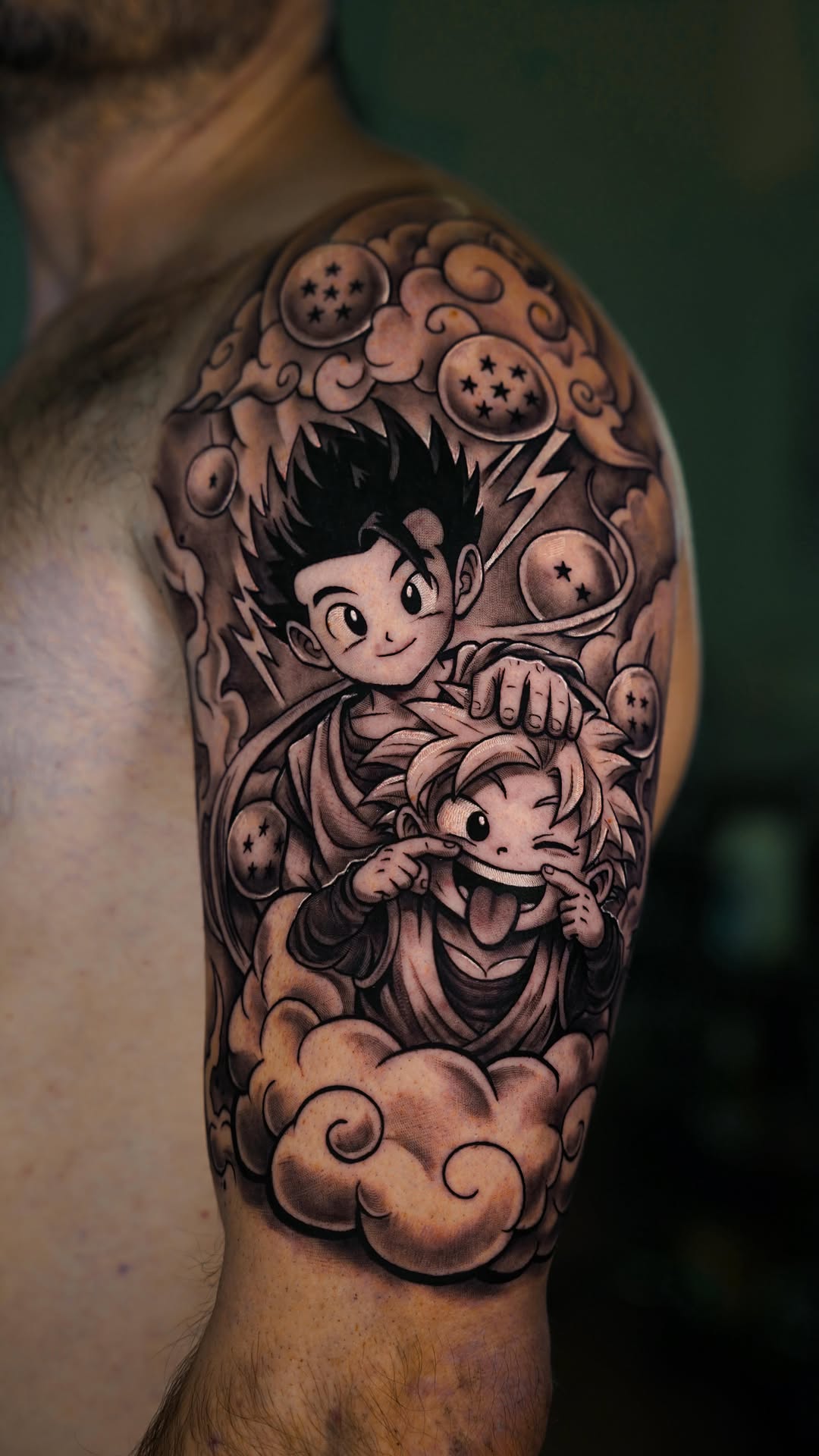 עבודת קעקוע — Future Tattoo